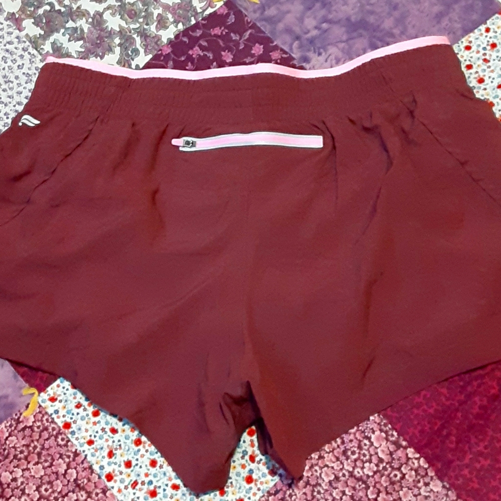 NWT FABLETICS Hali Run Short Burgundy Med